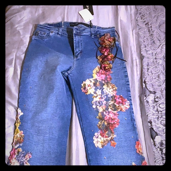 Celo Floral Jeans - Picture 1 of 3